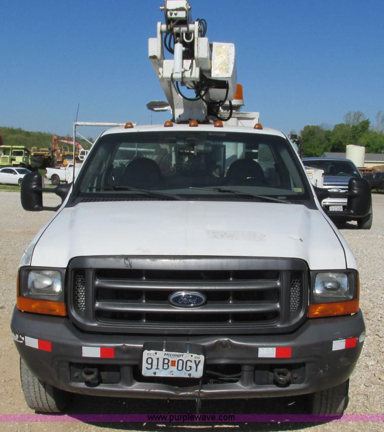 image for item I3019 2000 Ford F350 Super Duty XL bucket truck