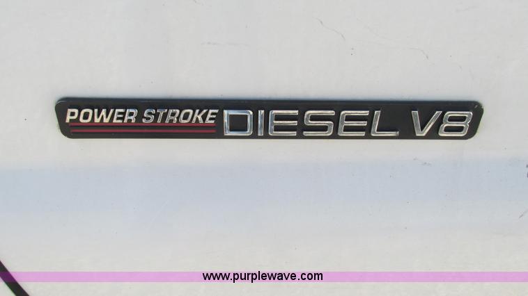 image for item I3019 2000 Ford F350 Super Duty XL bucket truck