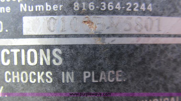 image for item I3019 2000 Ford F350 Super Duty XL bucket truck