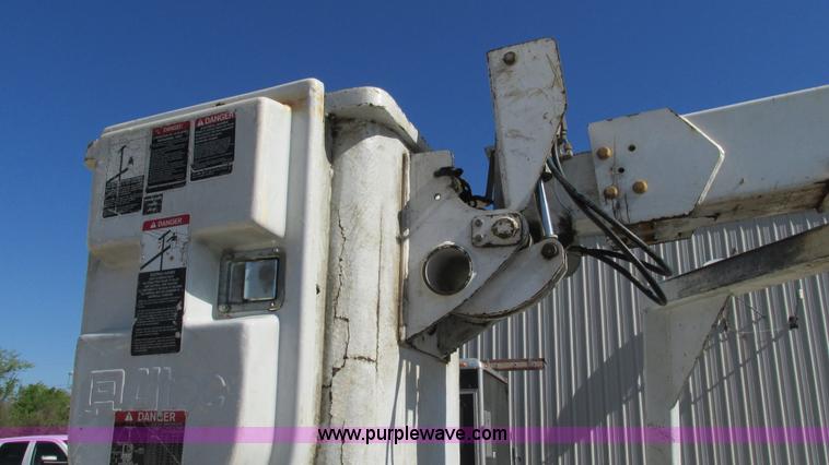 image for item I3019 2000 Ford F350 Super Duty XL bucket truck