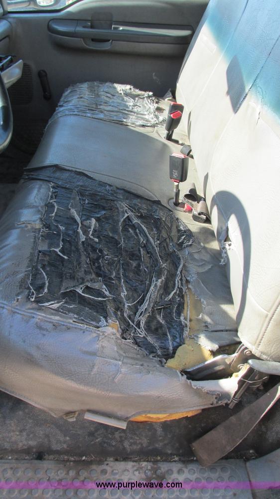 image for item I3019 2000 Ford F350 Super Duty XL bucket truck