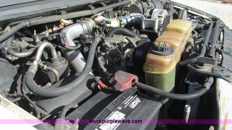 image for item I3019 2000 Ford F350 Super Duty XL bucket truck