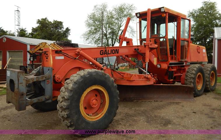 image for item J3947 1994 Galion 830 motor grader