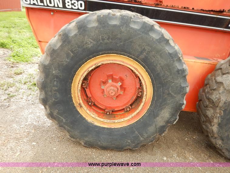 image for item J3947 1994 Galion 830 motor grader