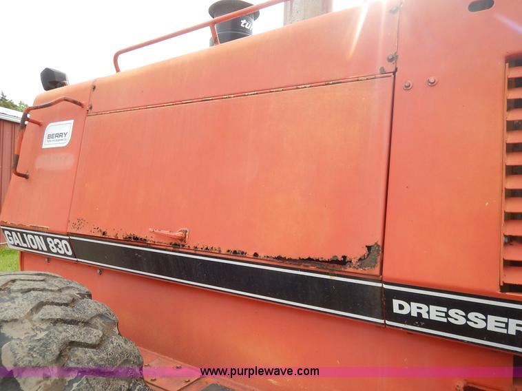 image for item J3947 1994 Galion 830 motor grader