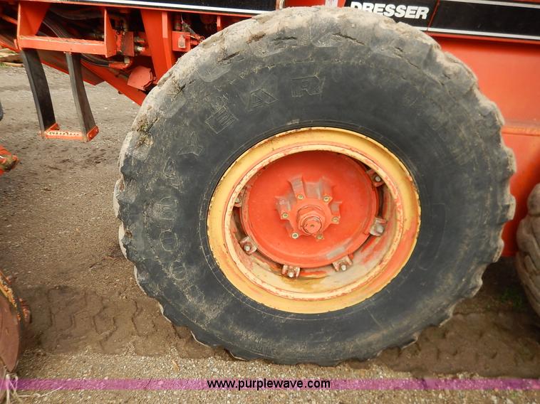 image for item J3947 1994 Galion 830 motor grader