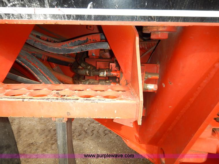 image for item J3947 1994 Galion 830 motor grader