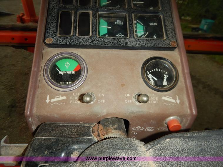 image for item J3947 1994 Galion 830 motor grader