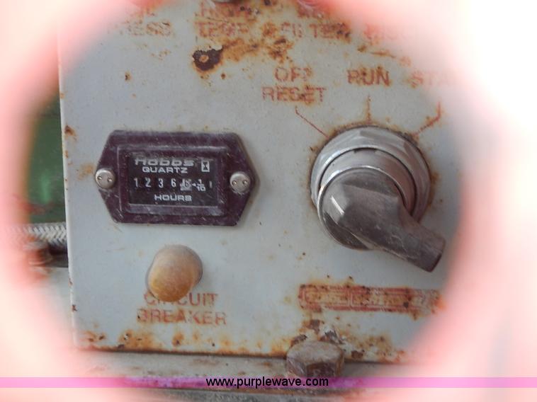 image for item J3958 Nordberg-Read RD-40B screen plant