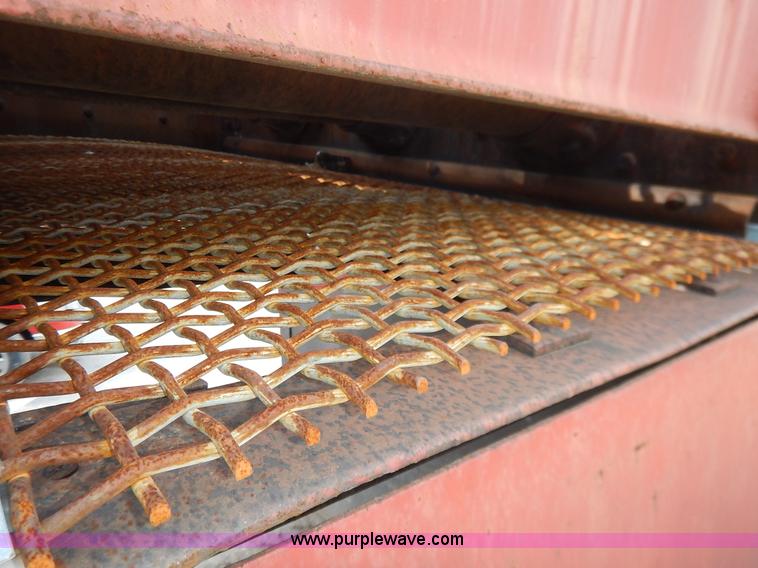 image for item J3958 Nordberg-Read RD-40B screen plant