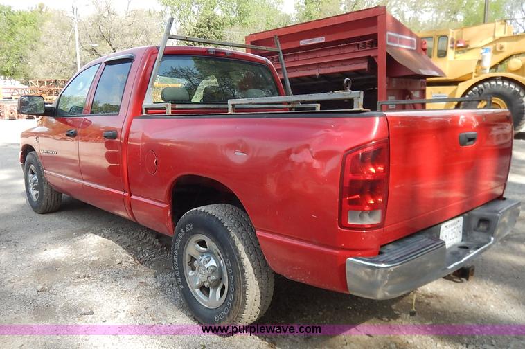 image for item J3959 2006 Dodge Ram 2500 pickup truck
