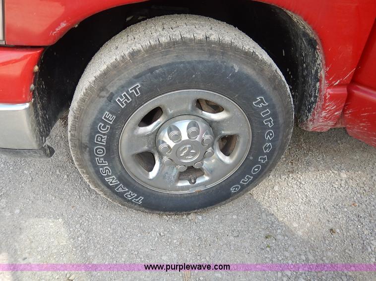 image for item J3959 2006 Dodge Ram 2500 pickup truck