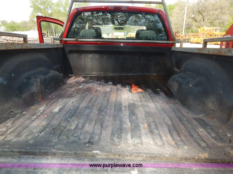 image for item J3959 2006 Dodge Ram 2500 pickup truck