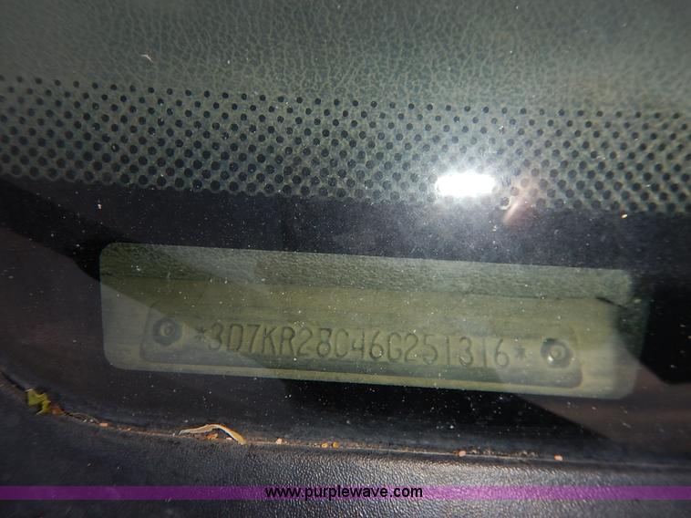 image for item J3959 2006 Dodge Ram 2500 pickup truck