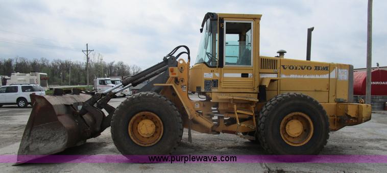 image for item K2095 1994 Volvo L90B wheel loader