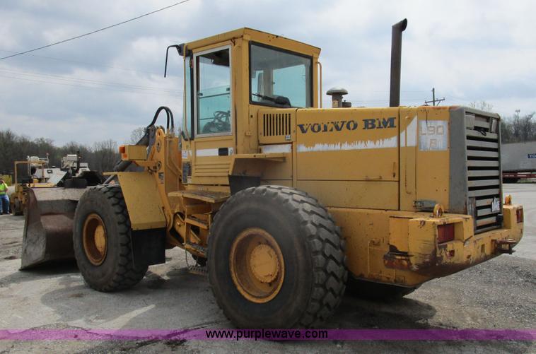 image for item K2095 1994 Volvo L90B wheel loader