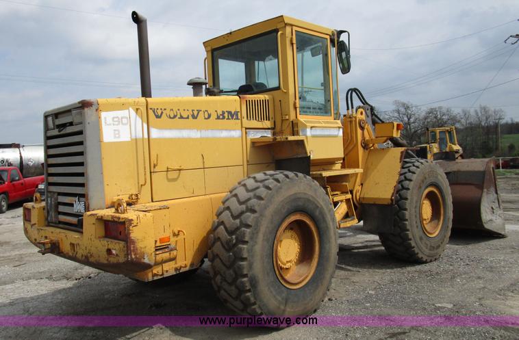 image for item K2095 1994 Volvo L90B wheel loader