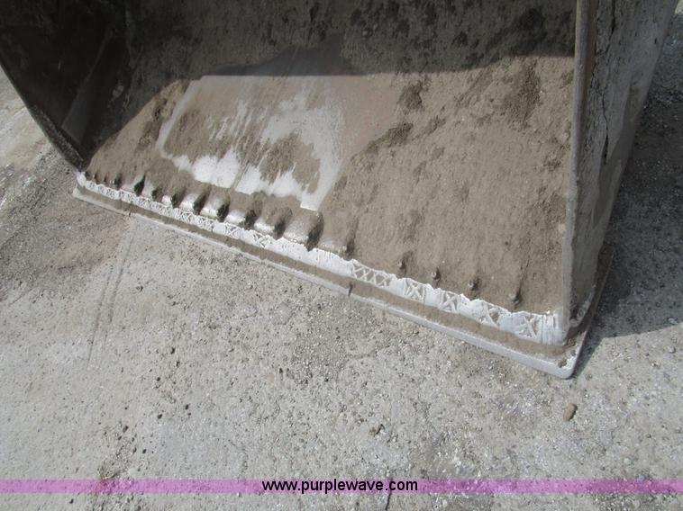 image for item K2095 1994 Volvo L90B wheel loader