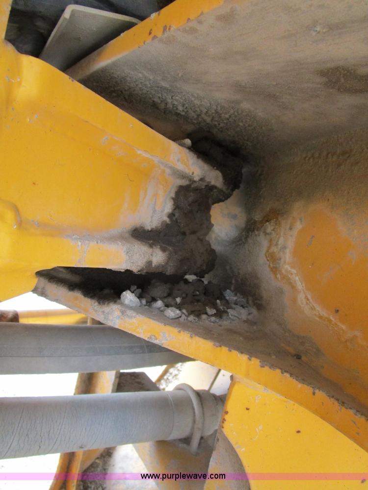 image for item K2095 1994 Volvo L90B wheel loader