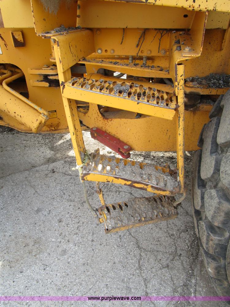 image for item K2095 1994 Volvo L90B wheel loader