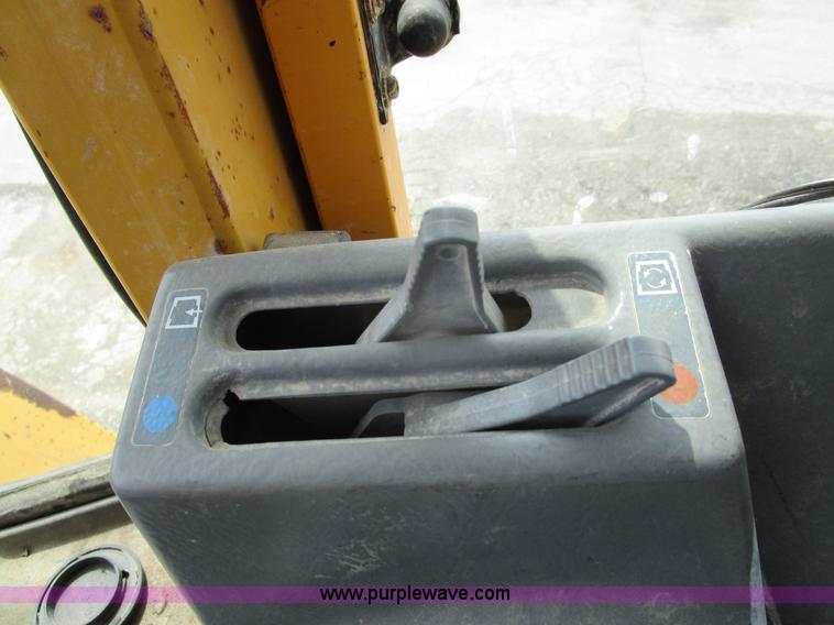 image for item K2095 1994 Volvo L90B wheel loader
