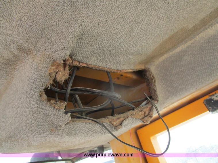 image for item K2095 1994 Volvo L90B wheel loader