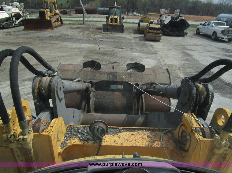 image for item K2095 1994 Volvo L90B wheel loader