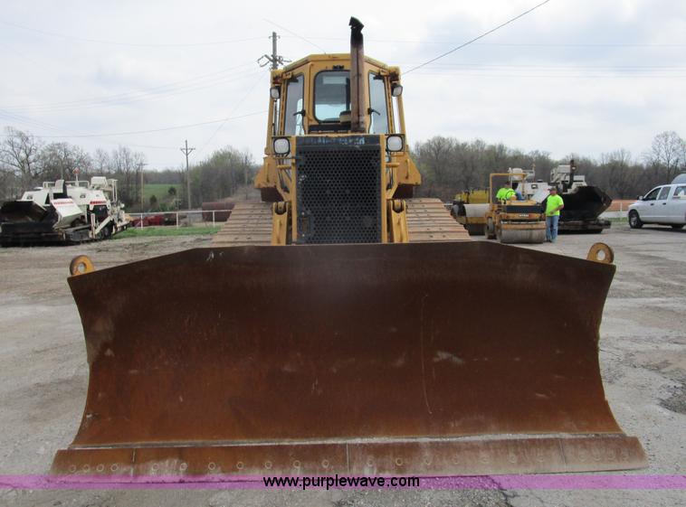 image for item K2096 1995 Caterpillar D5H XL Series II dozer