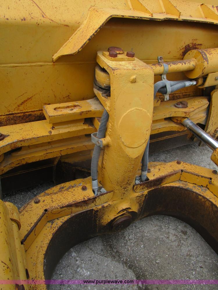 image for item K2096 1995 Caterpillar D5H XL Series II dozer
