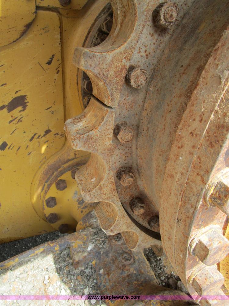 image for item K2096 1995 Caterpillar D5H XL Series II dozer