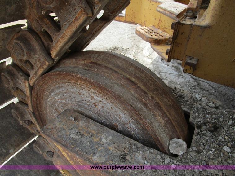 image for item K2096 1995 Caterpillar D5H XL Series II dozer