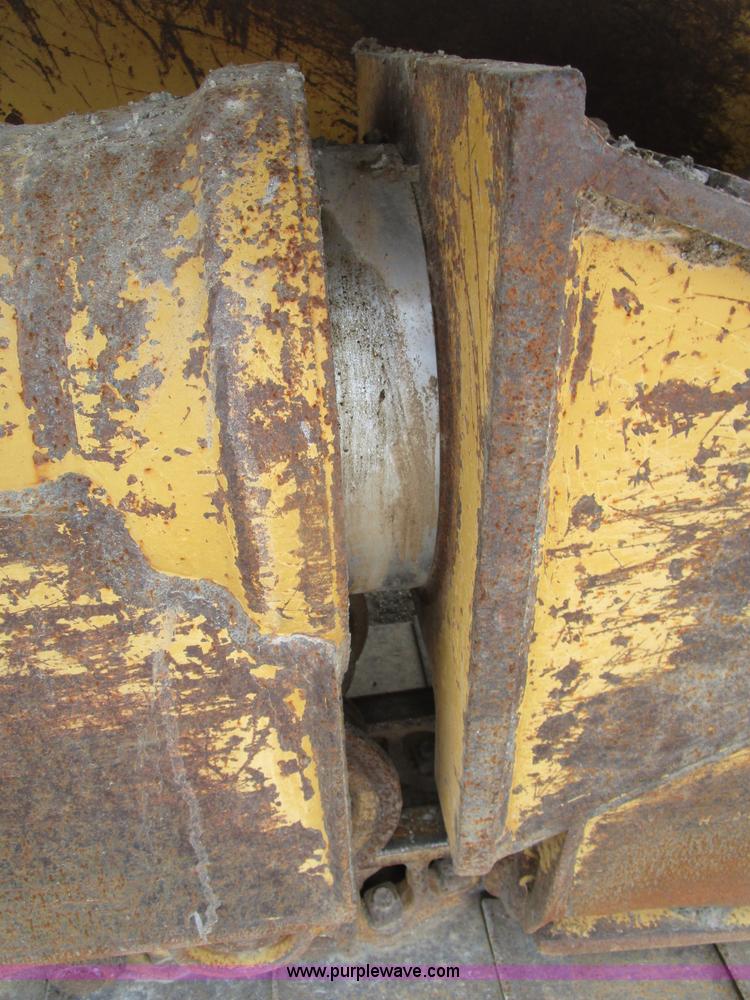 image for item K2096 1995 Caterpillar D5H XL Series II dozer