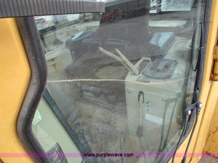 image for item K2096 1995 Caterpillar D5H XL Series II dozer