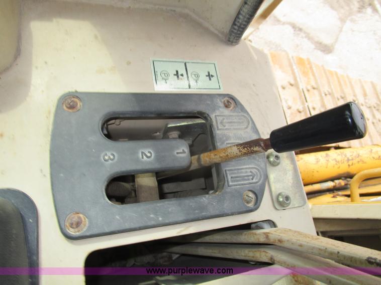 image for item K2096 1995 Caterpillar D5H XL Series II dozer