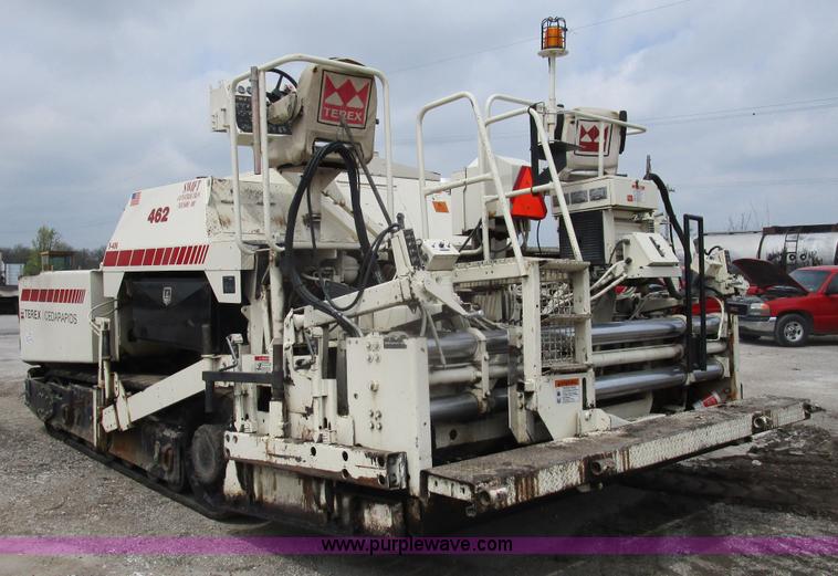 image for item K2097 2004 Terex Cedarapids 462 asphalt paver