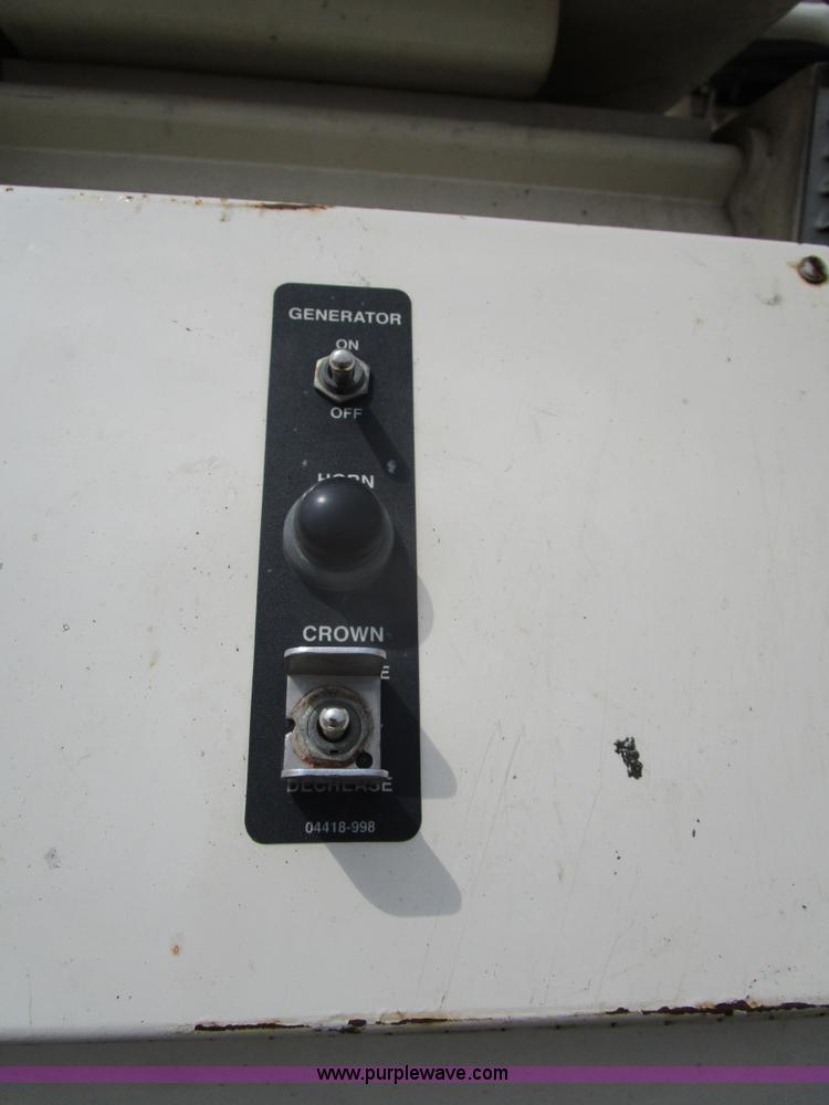 image for item K2097 2004 Terex Cedarapids 462 asphalt paver