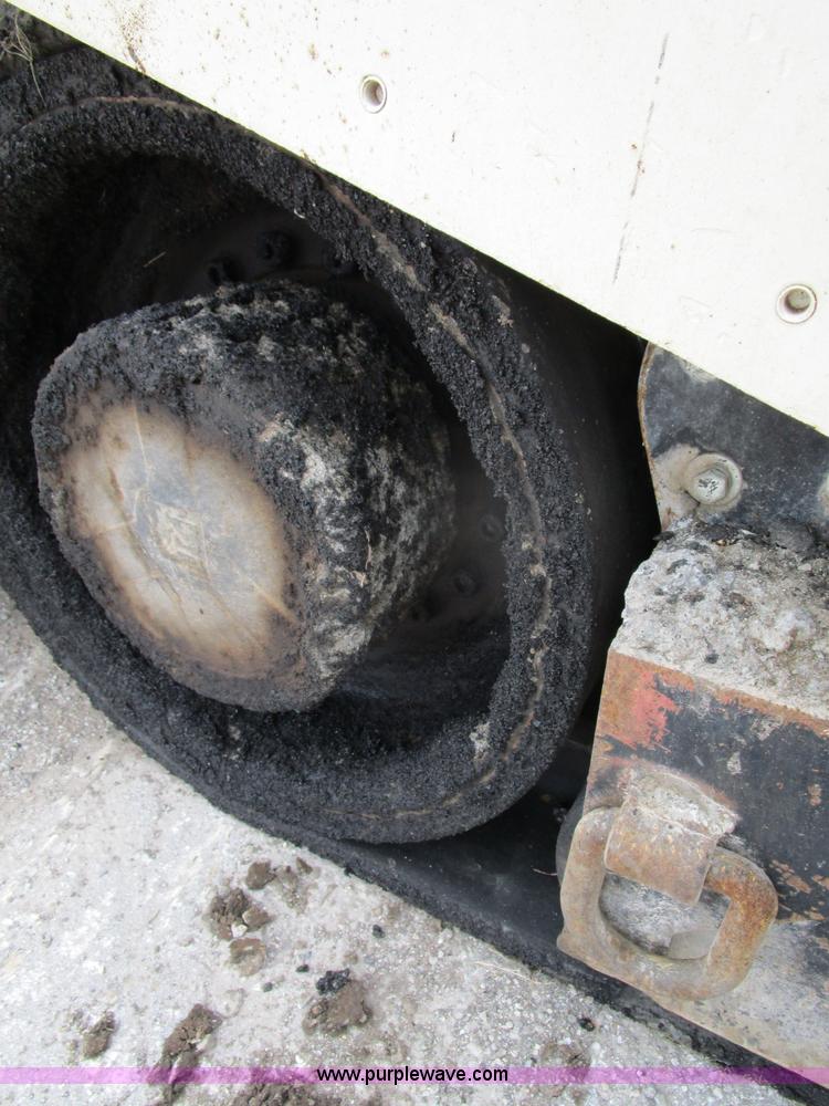 image for item K2097 2004 Terex Cedarapids 462 asphalt paver