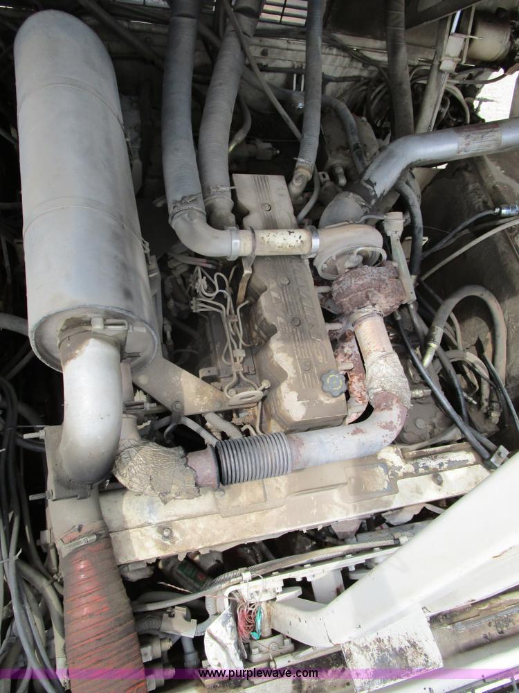 image for item K2097 2004 Terex Cedarapids 462 asphalt paver