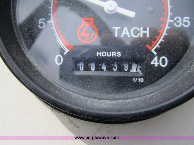 image for item K2097 2004 Terex Cedarapids 462 asphalt paver