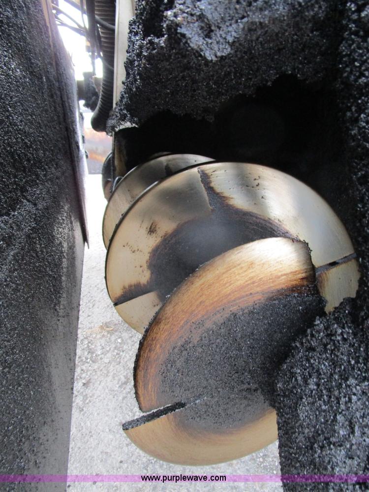 image for item K2097 2004 Terex Cedarapids 462 asphalt paver