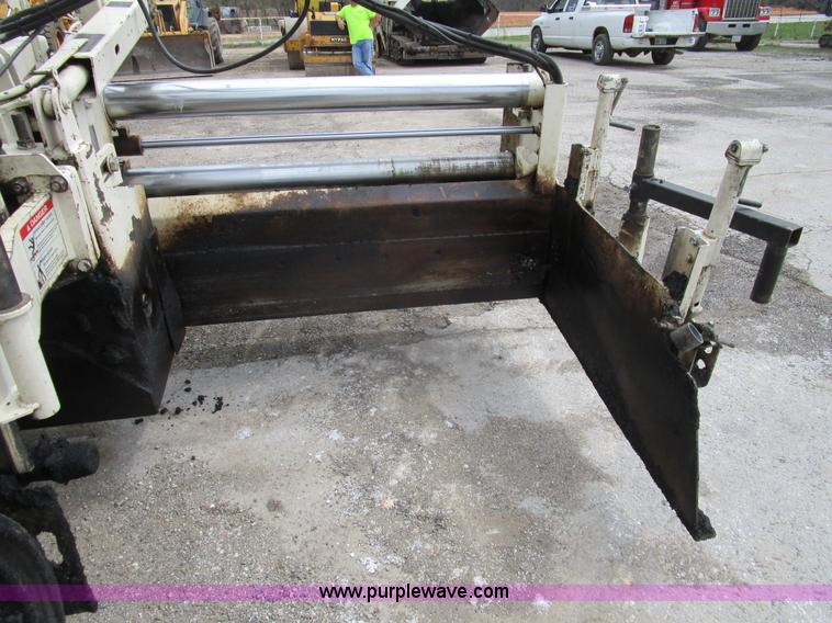 image for item K2097 2004 Terex Cedarapids 462 asphalt paver