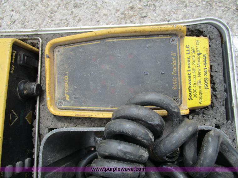 image for item K2097 2004 Terex Cedarapids 462 asphalt paver