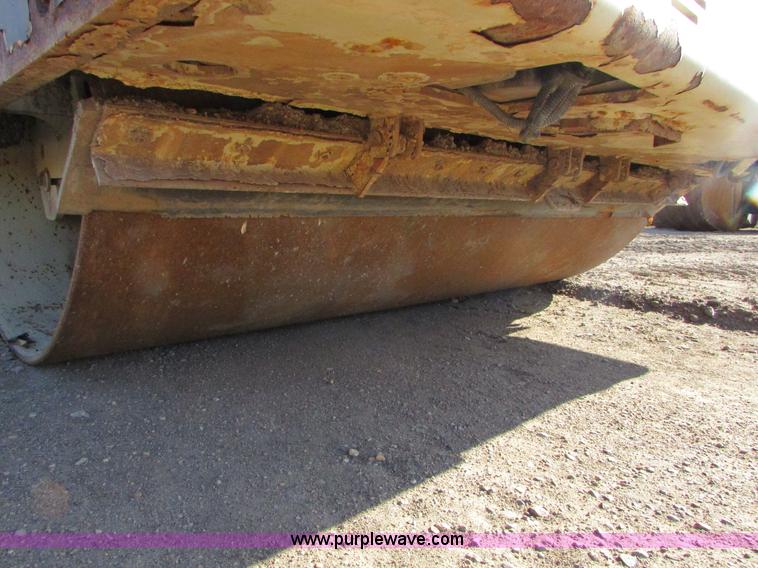 image for item K2567 Ingersoll Rand DD-138HF double drum vibratory roller