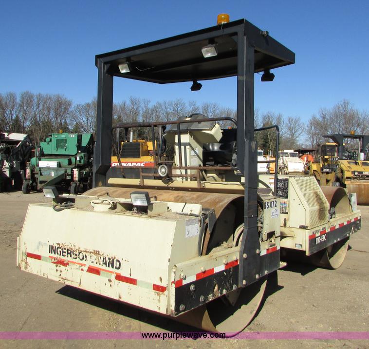 image for item K2568 Ingersoll Rand DD-130 double drum vibratory roller