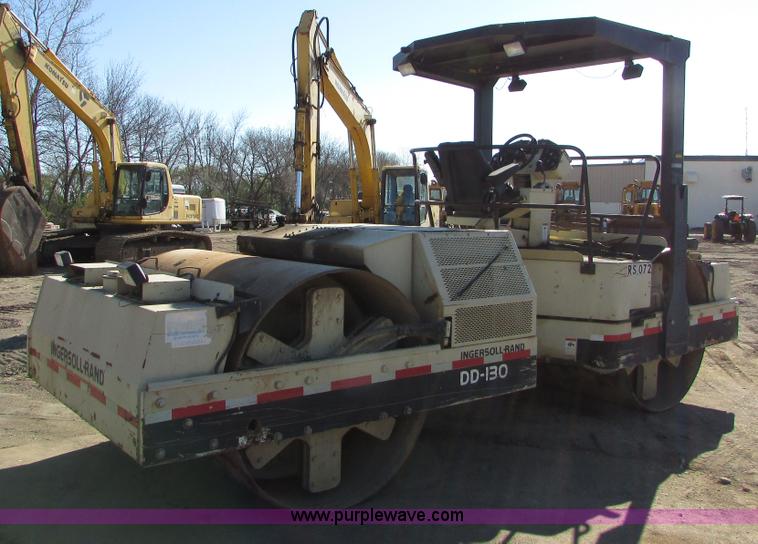 image for item K2568 Ingersoll Rand DD-130 double drum vibratory roller