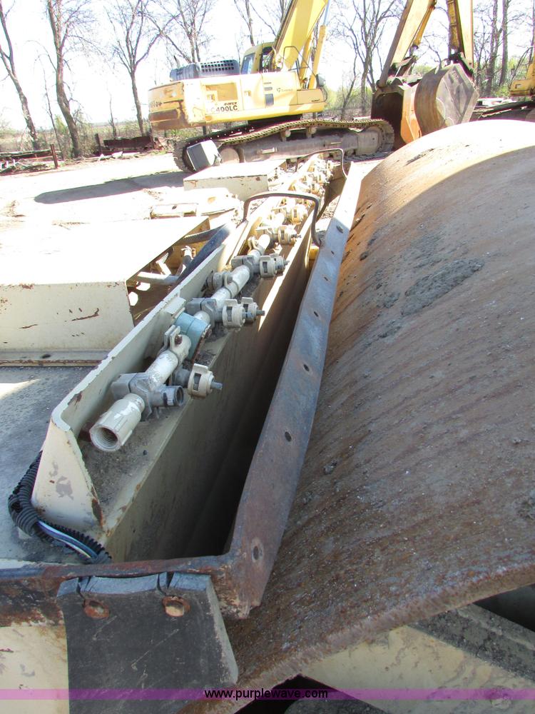 image for item K2568 Ingersoll Rand DD-130 double drum vibratory roller