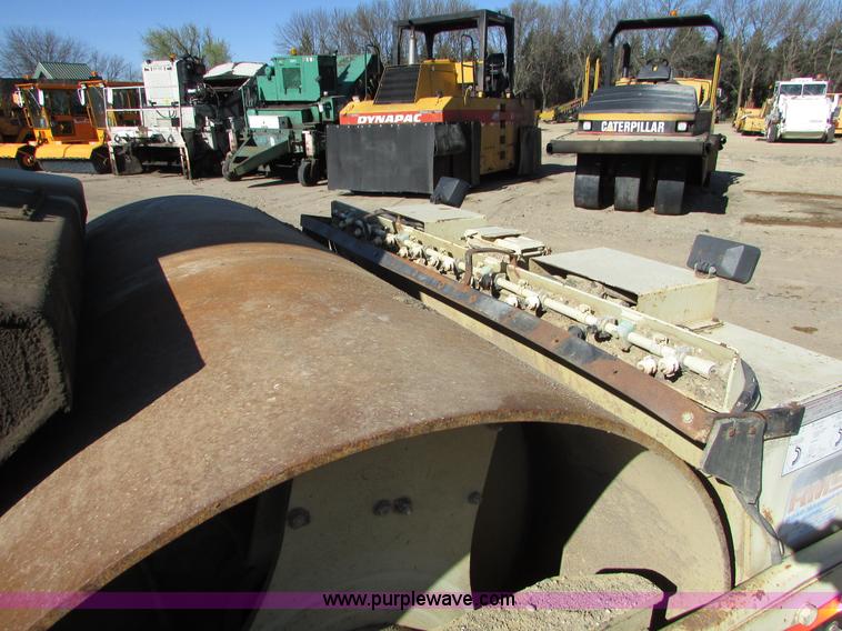 image for item K2568 Ingersoll Rand DD-130 double drum vibratory roller