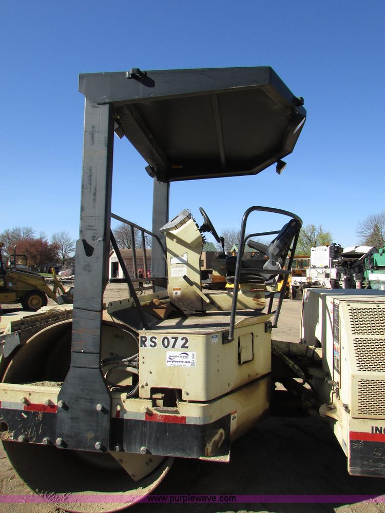 image for item K2568 Ingersoll Rand DD-130 double drum vibratory roller