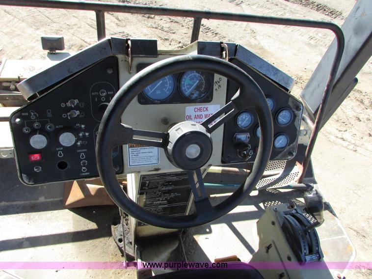 image for item K2568 Ingersoll Rand DD-130 double drum vibratory roller