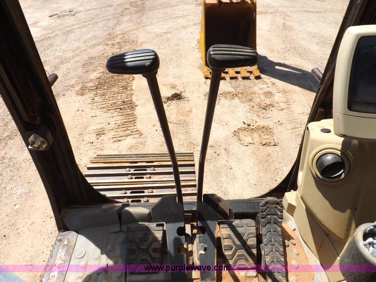 image for item K3881 2003 Caterpillar 325C L excavator